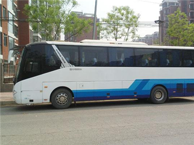 选择班车租赁公司对企业有什么帮助?(图3) 班车租赁公司